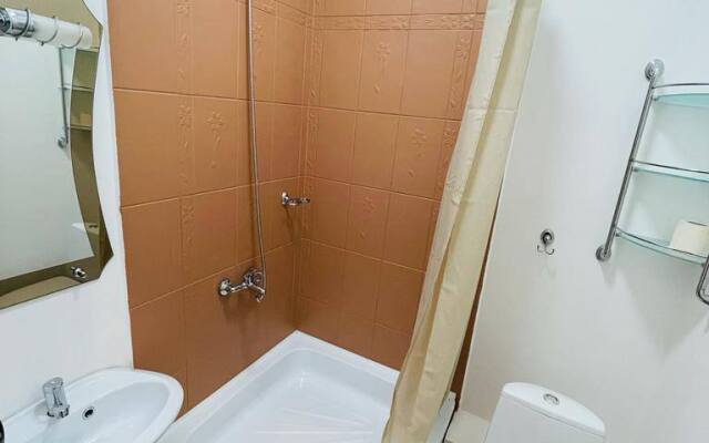 Odnokomnatnaya Kvartira V Tsentre Na Nikitinskaya 108 Apartments