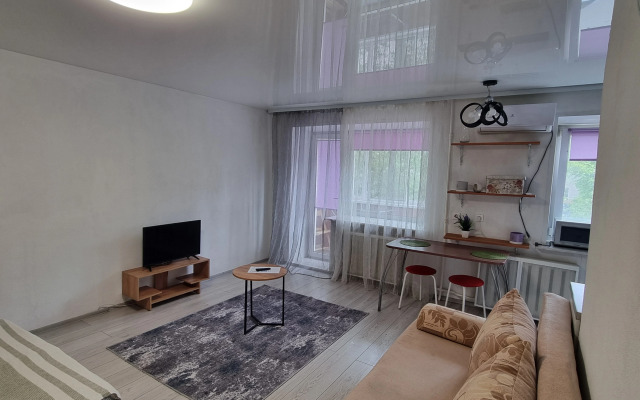 Квартира Красногеройская 65