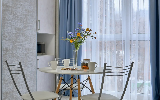 Apartamenty <<Kolokol'cik>> Iriny Savel'evoj s vidom na gory u vhoda v Nacional'nyj Park