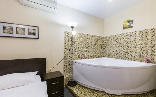 Amber Hotel