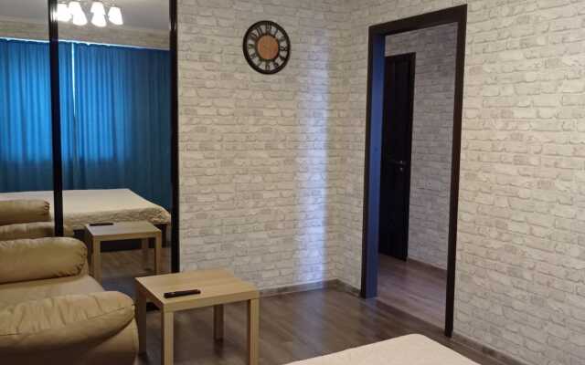 Апартаменты на улице Ярославской 72