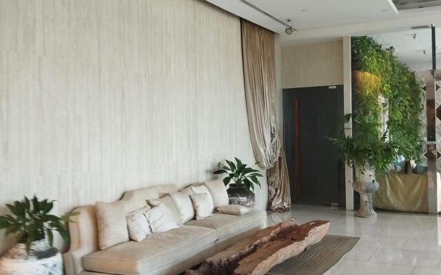 Riviera Wongamat Beach Apartments