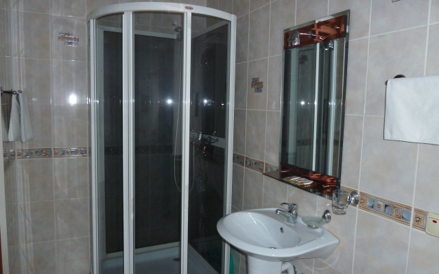 Aleksandriya Hotel