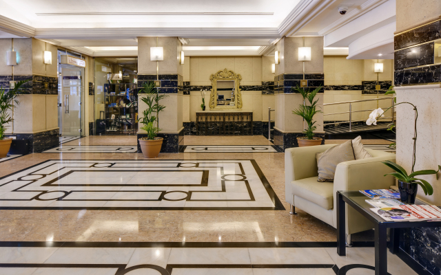 Novel City Center Hotel
