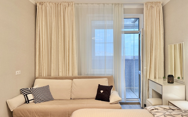 Жилое помещение 2-к квартира у метро Молодежная с яркими закатами