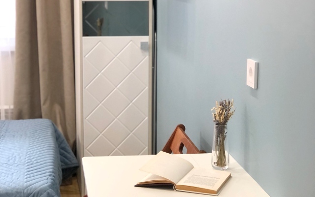 Апартаменты Озеро возле Аэропорта на 2 Гостя