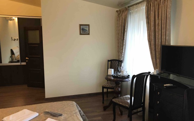 Nadezhda Guest House