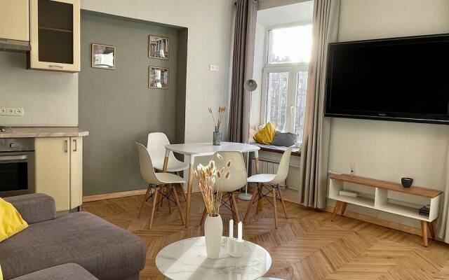 Апартаменты SivakApart c видом на Невский и Литейный проспекты