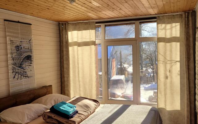 U Snezhnykh Vershin Private house
