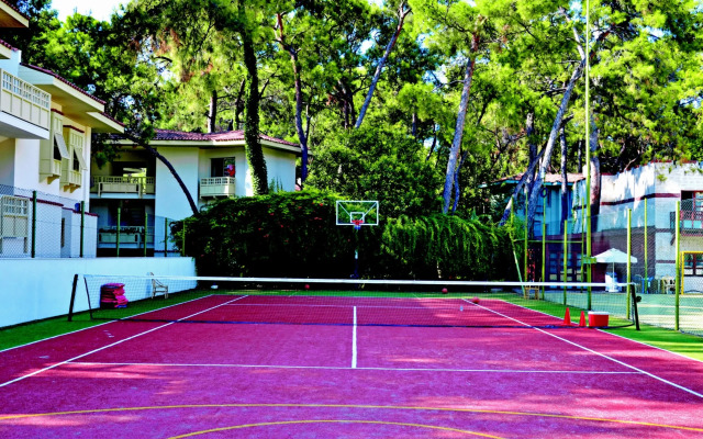 Курортный отель Ulusoy Kemer Holiday Club