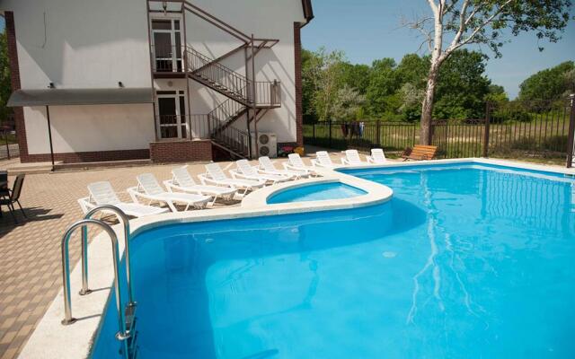 Calypso Hotel