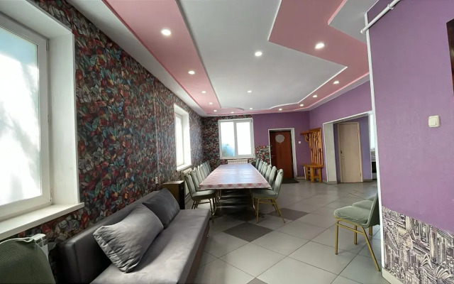 S Bilyyardom i Mangalom Private House