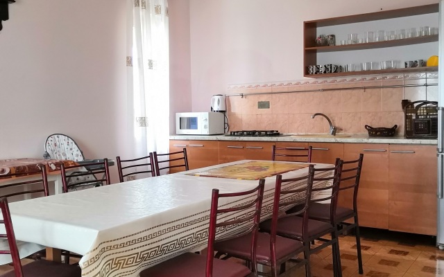 Dom Na Sadovoj 30-A Guest House