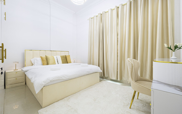 Luxury 1 Bedroom on Marina Walk Apartments