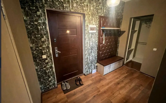 Na Tolstogo 25 Flat