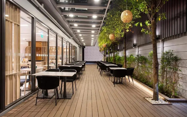 Holiday Inn Express and Suites Bangkok Central Pier by IHG