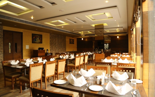 The Golden Apple Hotel