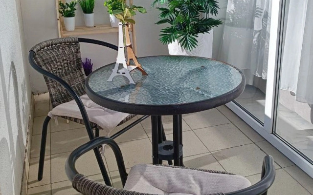 Nedaleko Ot Morya Apartments
