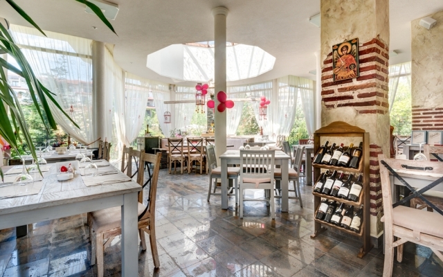 Esteban Apart-Hotel
