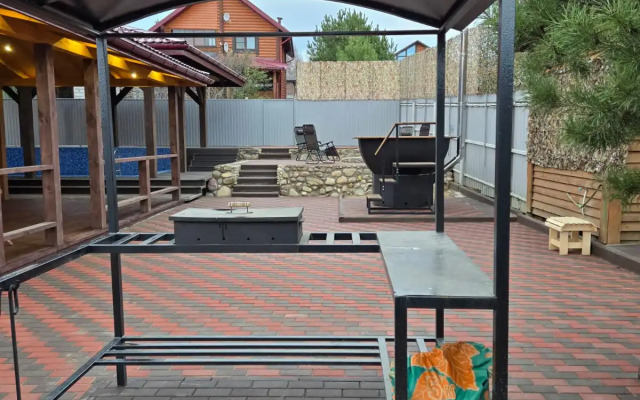 Demidovskie Bani Private house