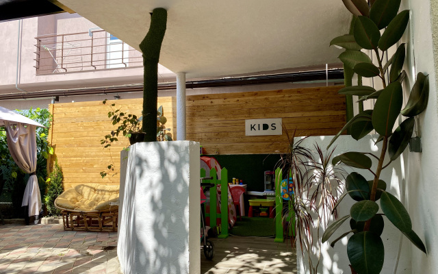 Green Wall Guest house
