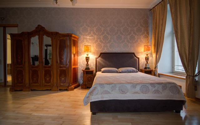 Апартаменты Апарт 24 у Эрмитажа с видом на реку Мойку