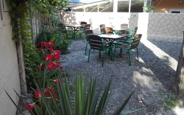 Anzhelika Guest House