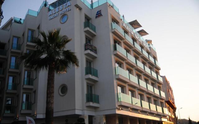 Alesta Yacht Hotel