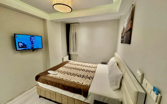 Aram Edessa Hotel
