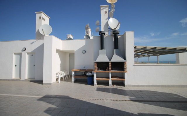 V LaMate Apartments