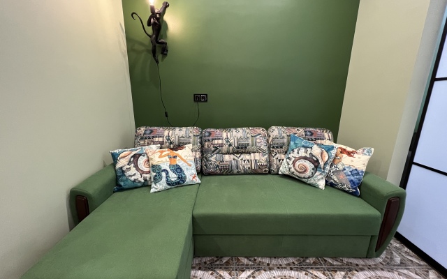 Квартира двухкомнатная Крымская 22