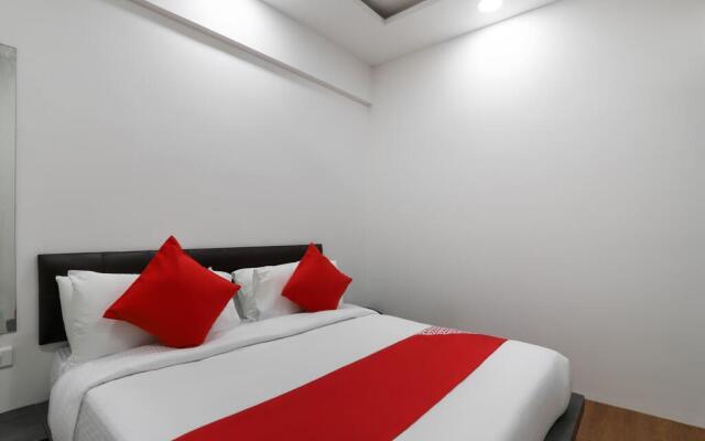 Peradiot-Vastrapur Hotel