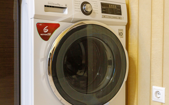 Апартаменты на Революционной 4