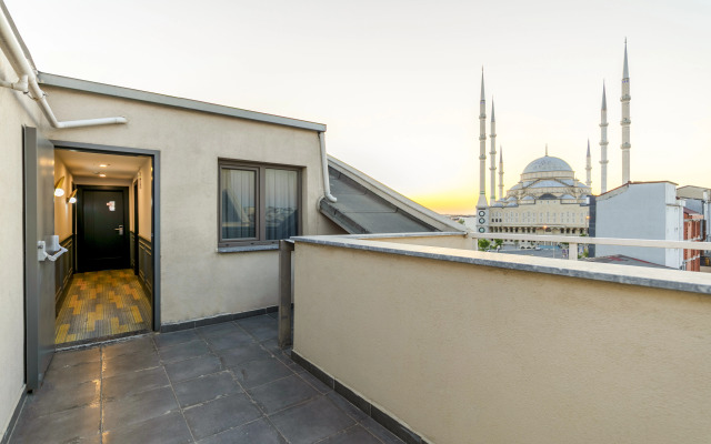 The Great Airport Hotel