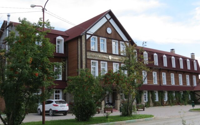 Отель Эсмеральд