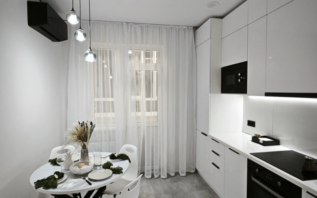 Warm White Flat