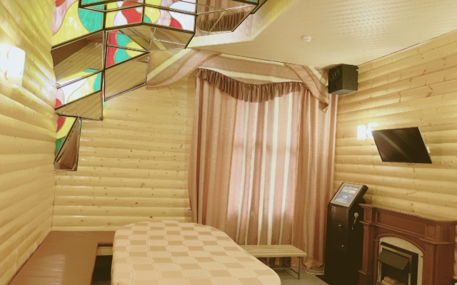 Adriya Hotel
