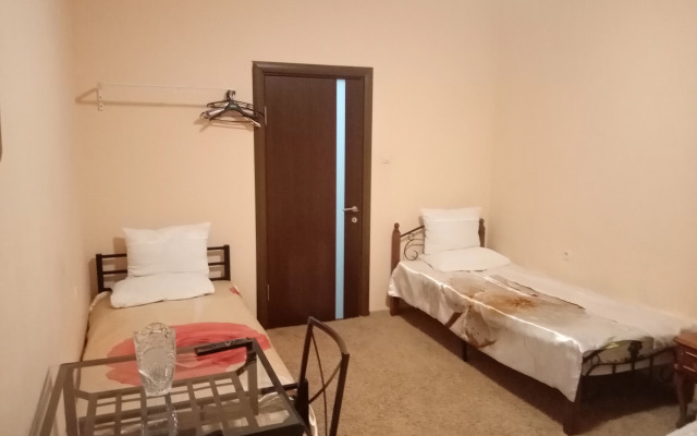 S 2-ya Spalnyamii Kukhney Flat