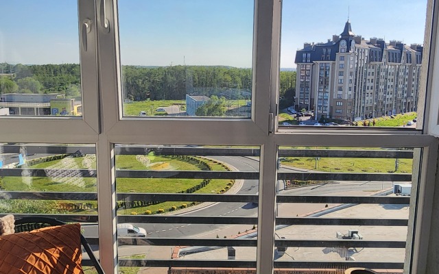 Odnokomnatnaya  S Lodzhiey V Tsentre Flat
