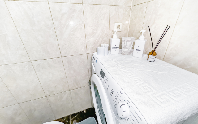 S zaseleniyem Lutshiy servis Posutochno50 Apartments