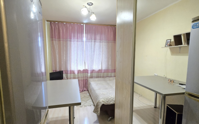Na A Kuznetsova Flat