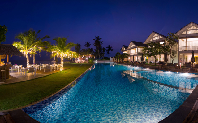 Курортный отель Sri Sharavi Beach Villas & Spa