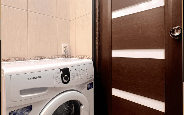 Апартаменты 51 Евродвушка в Центре Экспедиция на Север на Полярных Зорях, 19