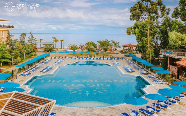 Отель Dreamland Oasis