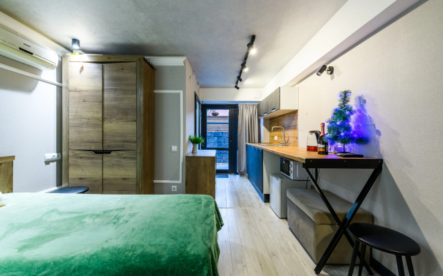 Апартаменты на Защитников Кавказа 114