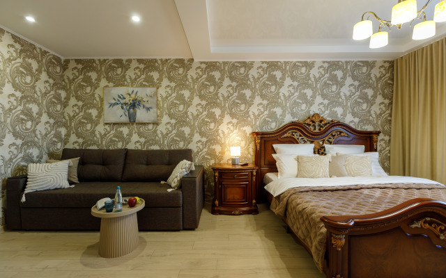 Апартаменты на Революционной 4