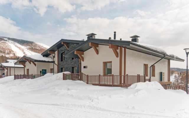 Sunrise Hill Hotel complex