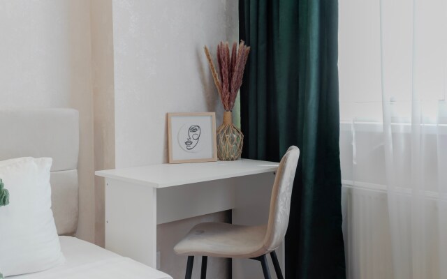 Dlya DVoikh Studio