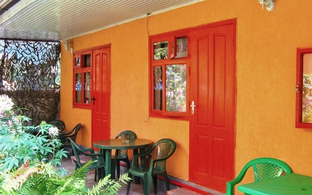 U Very Guest House