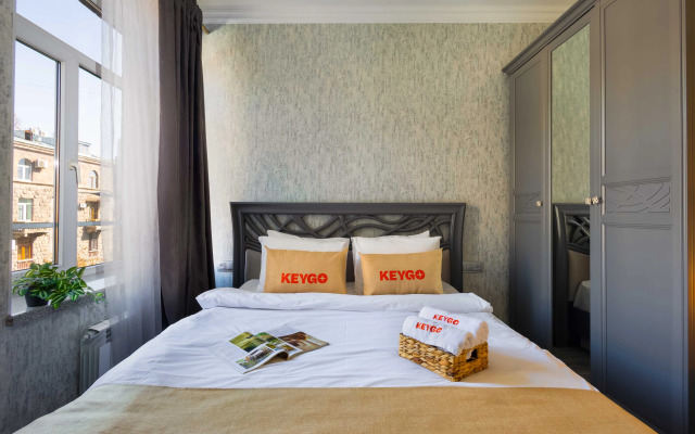 KeyGo #0078 komfort i uyut v gorode Apartments
